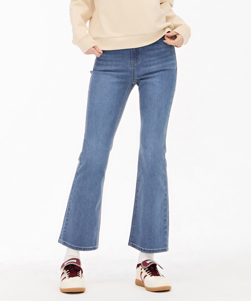 CHASECULT(チェイスカルト)の「女性ヒドゥンバンディングブーツカットエージン-スカイブルー(デニムパンツ・レディース・ブルー・70/74/67/76)」の4枚目の写真