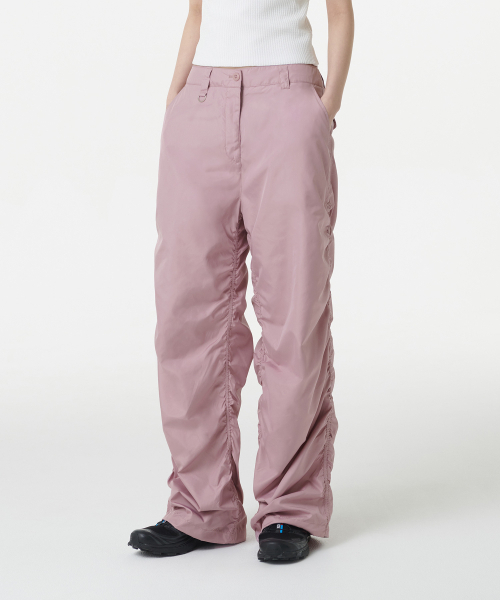 MUSINSA STANDARD WOMAN（ムシンサスタンダードウーマン）の「ウィメンズワイドシャーリングパンツ[ダスティピンク]（その他パンツ・レディース・その他・24/26/28/30）」の2枚目の写真