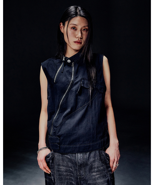 NOMANUAL（NOMANUAL）の「CURVED VEST - WASHED BLACK（ベスト・レディース・その他・SMALL/MEDIUM/LARGE）」の3枚目の写真