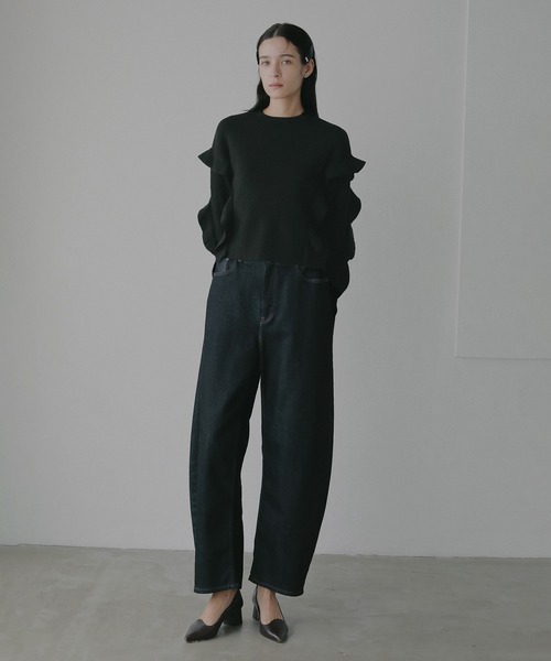 MANOF(マノフ)の「FRILLS RIB KNIT(ニット/セーター・レディース・アイボリー/ブラック/チャコールグレー・F)」の16枚目の写真