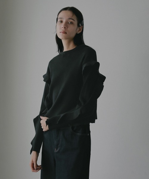 MANOF(マノフ)の「FRILLS RIB KNIT(ニット/セーター・レディース・アイボリー/ブラック/チャコールグレー・F)」の17枚目の写真