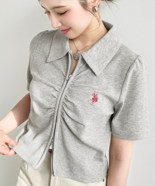 U.S. POLO ASSN.(ユーエスポロアッスン)の「moment+別注【U.S.POLO ASSN.】ワンポイント刺繍Wジップフロントギャザーえり付き半袖カーディガン(カーディガン/ボレロ・レディース・ブラック/杢グレー/アイボリー/ネイビー・L/M)」の12枚目の写真