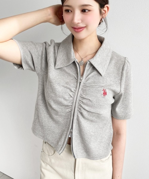 U.S. POLO ASSN.(ユーエスポロアッスン)の「moment+別注【U.S.POLO ASSN.】ワンポイント刺繍Wジップフロントギャザーえり付き半袖カーディガン(カーディガン/ボレロ・レディース・ブラック/杢グレー/アイボリー/ネイビー・L/M)」の13枚目の写真