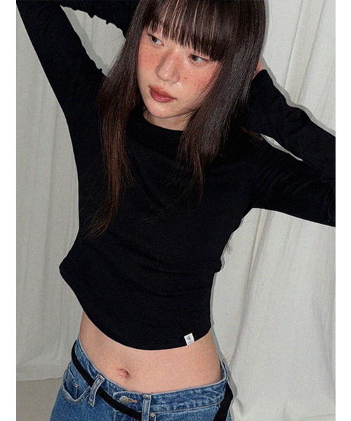 TWEE(トゥウィー)の「スティールベーシック長袖Tシャツ(ラウンドネックver.)(Tシャツ/カットソー・レディース・ブラック/グレー/アイボリー・FREE)」の4枚目の写真