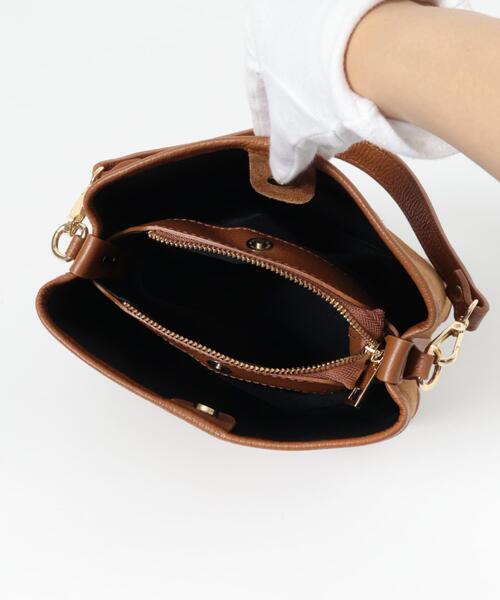 URBAN RESEARCH ROSSO WOMEN(アーバンリサーチ ロッソ)の「AULENTTI スエードスクエアBAG(ハンドバッグ・レディース・ライトブラウン/ベージュ系その他・-)」の10枚目の写真