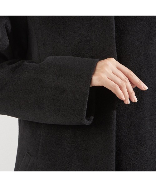 SUIT SELECT(スーツセレクト)の「スタンドカラーロングコート/ブラック(チェスターコート・レディース・ブラック・SMALL/MEDIUM/LARGE/X-LARGE)」の2枚目の写真