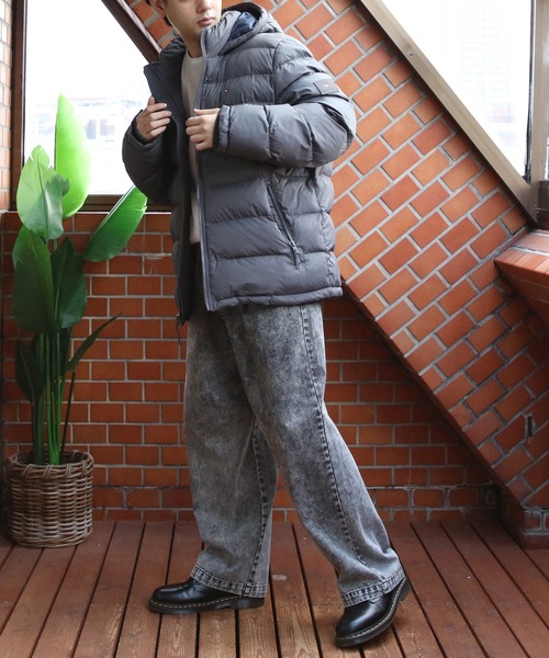 TOMMY HILFIGER（トミーヒルフィガー）の「TOMMY HILFIGER 中綿ジップジャケット（ダウンジャケット/コート・メンズ・ネイビー系1/ダークグリーン/ネイビー/トリコロール/ワインレッド/チャコールグレー/ブラック/ダークブラウン・SMALL/MEDIUM/X-LARGE/LARGE/XX-LARGE）」の17枚目の写真