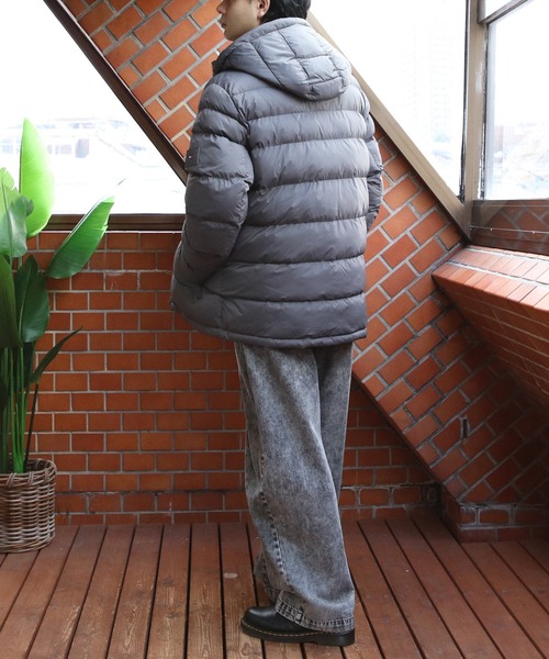 TOMMY HILFIGER（トミーヒルフィガー）の「TOMMY HILFIGER 中綿ジップジャケット（ダウンジャケット/コート・メンズ・ネイビー系1/ダークグリーン/ネイビー/トリコロール/ワインレッド/チャコールグレー/ブラック/ダークブラウン・SMALL/MEDIUM/X-LARGE/LARGE/XX-LARGE）」の20枚目の写真