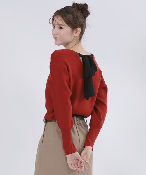MARY QUANT（マリークワント）の「バックリボンニット プルオーバー（ニット/セーター・レディース・ブラック/ブラック×ホワイト/レッド・M）」の3枚目の写真