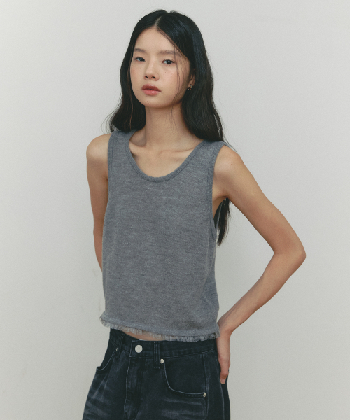 SSEMI(セミ)の「FRILLY WOOL SLEEVELESS KNIT(GR)(ベスト・レディース・ライトグレー・FREE)」の2枚目の写真