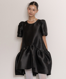 VENTE（ヴァンテ）の「Tiered high-low taffeta dress in Black（ワンピース）」