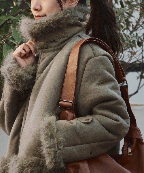 Chick（チック）の「Chin Strap Faux Fur Jacket / チンストラップ フェイクファージャケット（ブルゾン・レディース・ブラウン/グレー・FREE）」の17枚目の写真