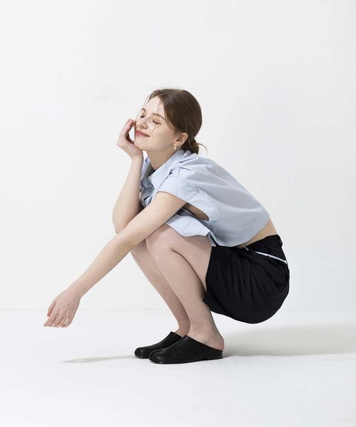 MOIREMOA(モアレモア)の「crop pocket shirt -blue(シャツ/ブラウス・レディース・ブルー・FREE)」の4枚目の写真