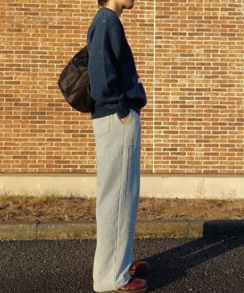 BACK NUMBER（バックナンバー）の「【BACK NUMBER】ダブルジャガードロゴクルーネックセーター (大胆ロゴ / リラックスフィット / 柔らかい素材 / 多彩な色合い)（ニット/セーター・メンズ・オフホワイト/ネイビー/グリーン・S/M/L/XL）」の8枚目の写真