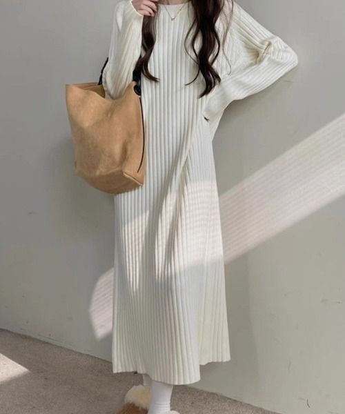 Flugge(フラッジー)の「ロングニットワンピース(ワンピース・レディース・アイボリー/ブラック・MEDIUM/LARGE)」の5枚目の写真