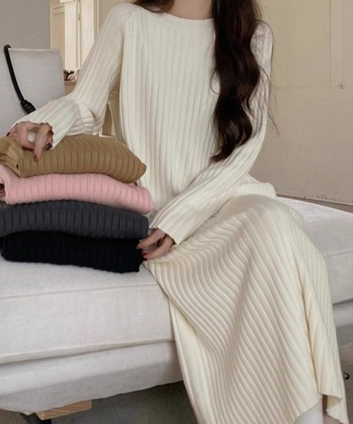 Flugge(フラッジー)の「ロングニットワンピース(ワンピース・レディース・アイボリー/ブラック・MEDIUM/LARGE)」の6枚目の写真