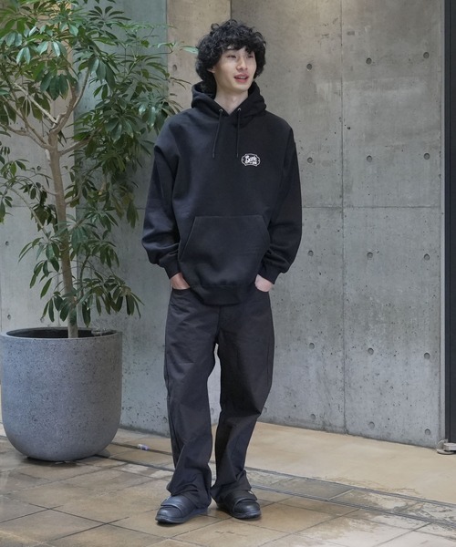 BEN DAVIS(ベンデイビス)の「【BEN DAVIS/ベンデイビス】【インパクト抜群のマルチワッペン】プルオーバーパーカー 豪華な振り刺繍 フードロゴデザイン(パーカー・メンズ・ブラック/杢グレー・X-LARGE/MEDIUM/LARGE)」の3枚目の写真