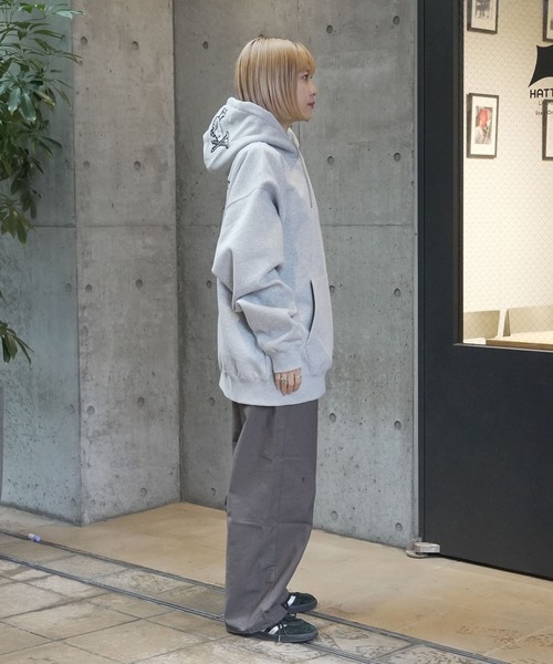 BEN DAVIS(ベンデイビス)の「【BEN DAVIS/ベンデイビス】【インパクト抜群のマルチワッペン】プルオーバーパーカー 豪華な振り刺繍 フードロゴデザイン(パーカー・メンズ・ブラック/杢グレー・X-LARGE/MEDIUM/LARGE)」の17枚目の写真