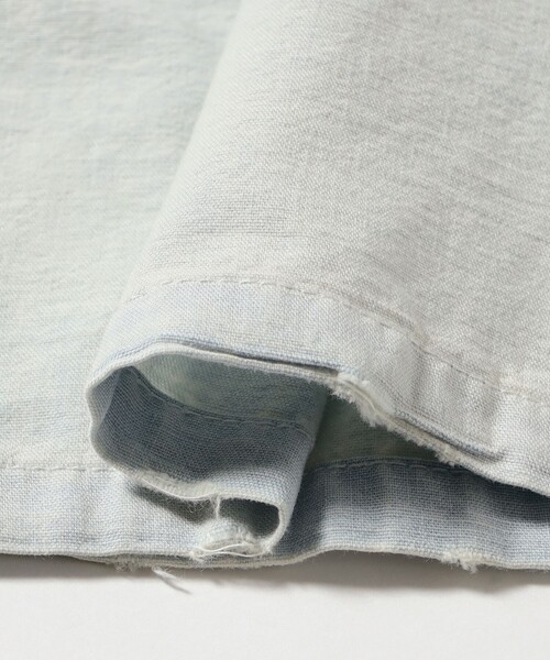 BEAMS(ビームス)の「Damage Chambray Shirt(シャツ/ブラウス・メンズ・ブルー/ブラック・S/M/L/XL)」の9枚目の写真