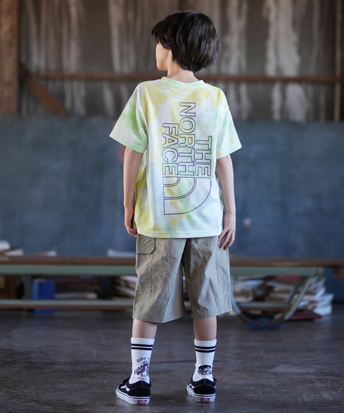 THE NORTH FACE（ザノースフェイス）の「スプレーダイ Tシャツ NTJ32604（Tシャツ/カットソー・キッズ・パープル系/イエロー系・160cm/150cm/140cm/130cm）」の12枚目の写真