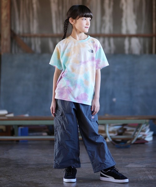 THE NORTH FACE（ザノースフェイス）の「スプレーダイ Tシャツ NTJ32604（Tシャツ/カットソー・キッズ・パープル系/イエロー系・160cm/150cm/140cm/130cm）」の5枚目の写真