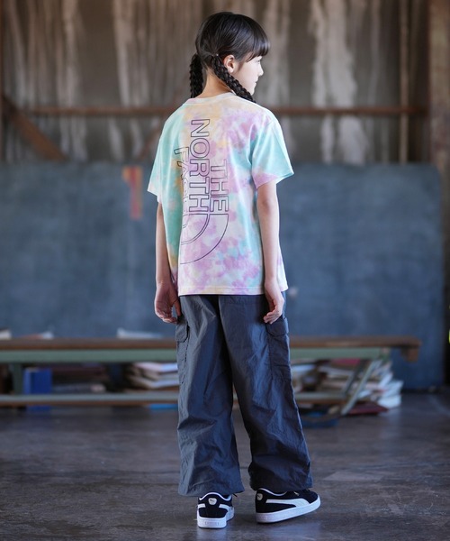 THE NORTH FACE（ザノースフェイス）の「スプレーダイ Tシャツ NTJ32604（Tシャツ/カットソー・キッズ・パープル系/イエロー系・160cm/150cm/140cm/130cm）」の6枚目の写真