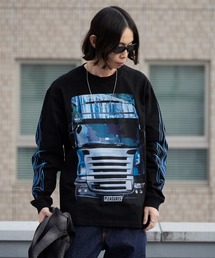 PLEASURES | PLEASURES/プレジャーズ SEMI HEAVYWEIGHT LONG SLEEVE デジタルプリント ロングスリーブ Tシャツ ロンT 2026年春夏(Tシャツ/カットソー)