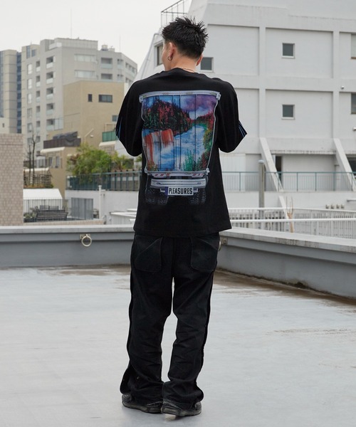 PLEASURES（プレジャー）の「PLEASURES/プレジャーズ SEMI HEAVYWEIGHT LONG SLEEVE デジタルプリント ロングスリーブ Tシャツ ロンT 2026年春夏（Tシャツ/カットソー・メンズ・ブラック・M/L/XL）」の21枚目の写真