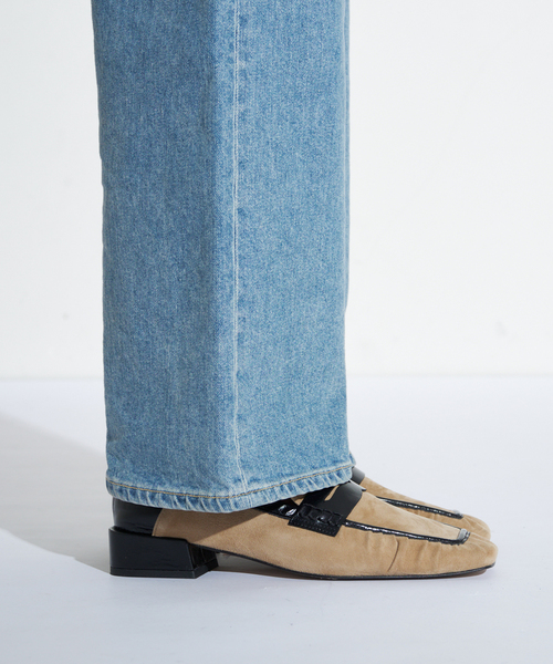 GRISE（グリーズ）の「GRISEレザースクエアギャザーローファー（ローファー・レディース・ブラック/ブルー系その他/ベージュ・25cm/24.5cm/24cm/23.5cm/23cm/22.5cm/22cm）」の12枚目の写真