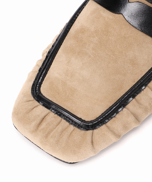 GRISE（グリーズ）の「GRISEレザースクエアギャザーローファー（ローファー・レディース・ブラック/ブルー系その他/ベージュ・25cm/24.5cm/24cm/23.5cm/23cm/22.5cm/22cm）」の21枚目の写真