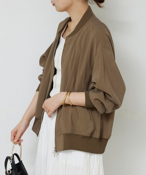 GALLARDAGALANTE（ガリャルダガランテ）の「サテンブルゾン（ブルゾン・レディース・カーキ/ベージュ・FREE）」の12枚目の写真