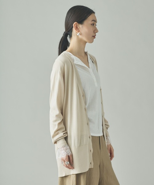 Curensology（カレンソロジー）の「Curensology(カレンソロジー)/ファインコットンＶネックカーディガン（カーディガン/ボレロ・レディース・ブラック/アイボリー/ブラウン・FREE）」の13枚目の写真