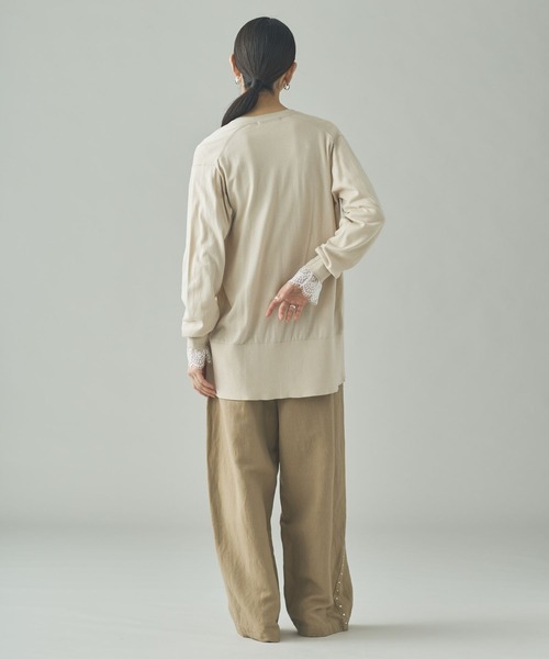 Curensology（カレンソロジー）の「Curensology(カレンソロジー)/ファインコットンＶネックカーディガン（カーディガン/ボレロ・レディース・ブラック/アイボリー/ブラウン・FREE）」の16枚目の写真