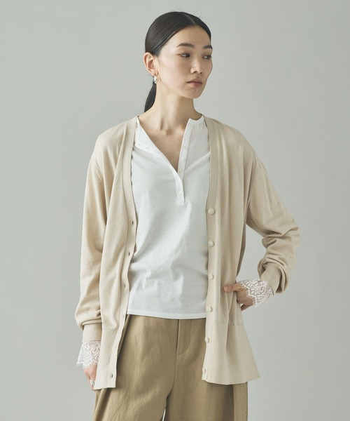 Curensology（カレンソロジー）の「Curensology(カレンソロジー)/ファインコットンＶネックカーディガン（カーディガン/ボレロ・レディース・ブラック/アイボリー/ブラウン・FREE）」の11枚目の写真