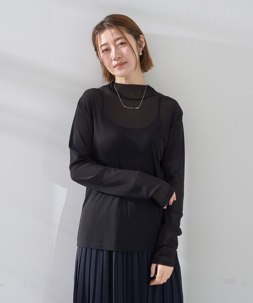 YECCA VECCA(イェッカヴェッカ)の「ハイネックシアートップス(Tシャツ/カットソー・レディース・オフホワイト/ブラック/ブルー・FREE)」の2枚目の写真