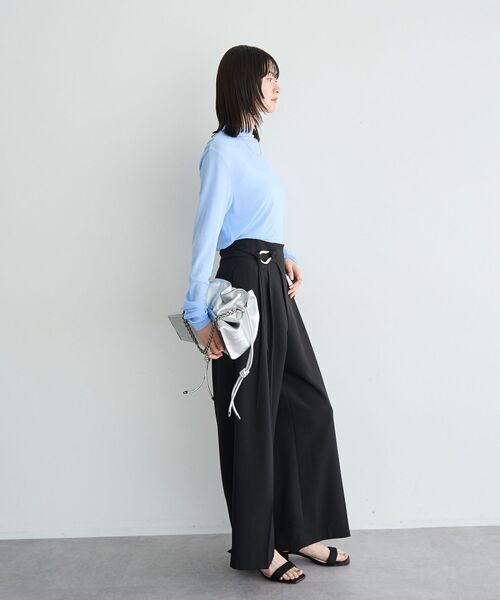 YECCA VECCA(イェッカヴェッカ)の「ハイネックシアートップス(Tシャツ/カットソー・レディース・オフホワイト/ブラック/ブルー・FREE)」の11枚目の写真