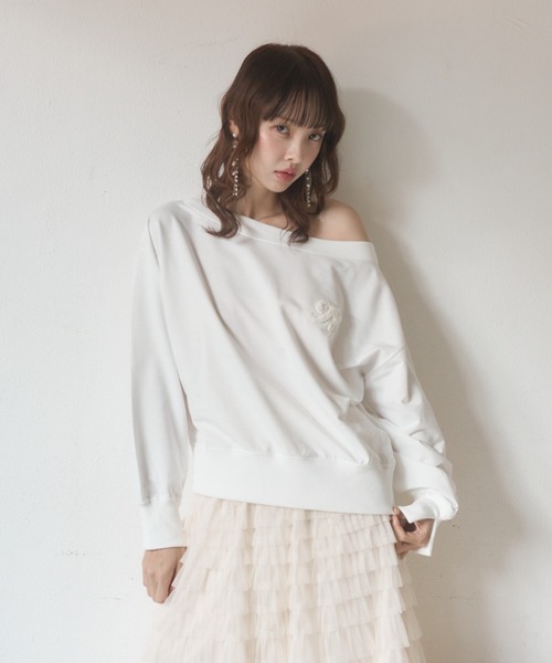 Nadana(ナダナ)の「ワンポイントオフショルプルオーバー(Tシャツ/カットソー・レディース・ホワイト/ネイビー・FREE)」の7枚目の写真