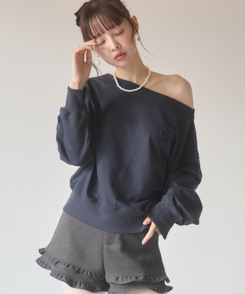 Nadana(ナダナ)の「ワンポイントオフショルプルオーバー(Tシャツ/カットソー・レディース・ホワイト/ネイビー・FREE)」の11枚目の写真