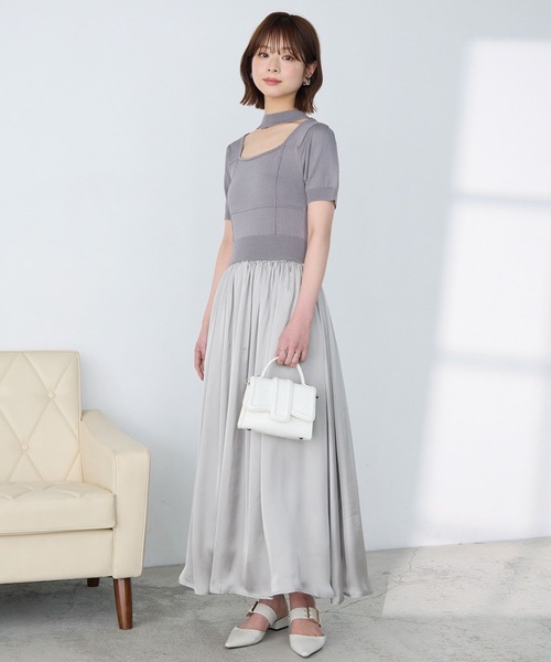 Elishe(エリシェ)の「カットアウトドッキングワンピース(ワンピース・レディース・ブラック系/グレー系・0/1)」の6枚目の写真
