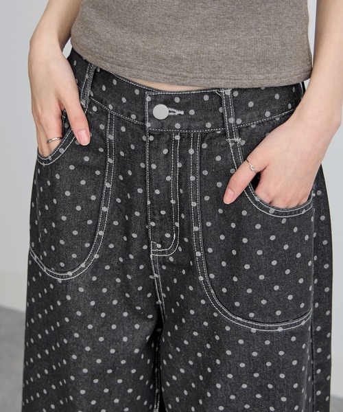 CHAN ME(チャンミ)の「ドット柄ロールアップワイドデニムパンツ(デニムパンツ・レディース・ブラック・X-LARGE/LARGE/MEDIUM)」の12枚目の写真