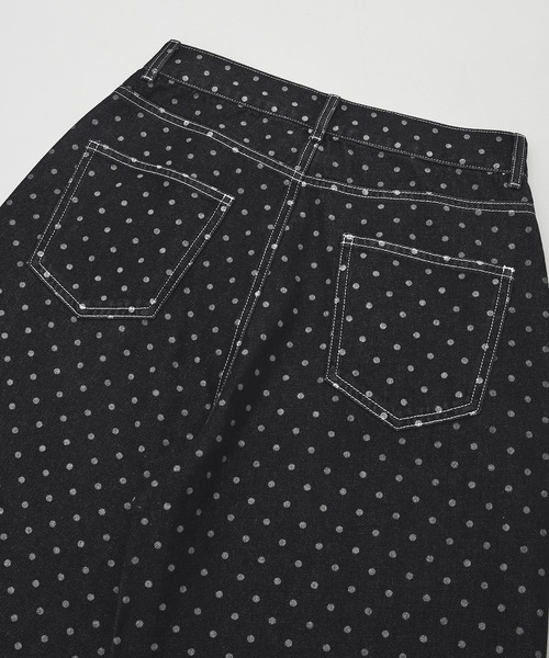 CHAN ME(チャンミ)の「ドット柄ロールアップワイドデニムパンツ(デニムパンツ・レディース・ブラック・X-LARGE/LARGE/MEDIUM)」の17枚目の写真