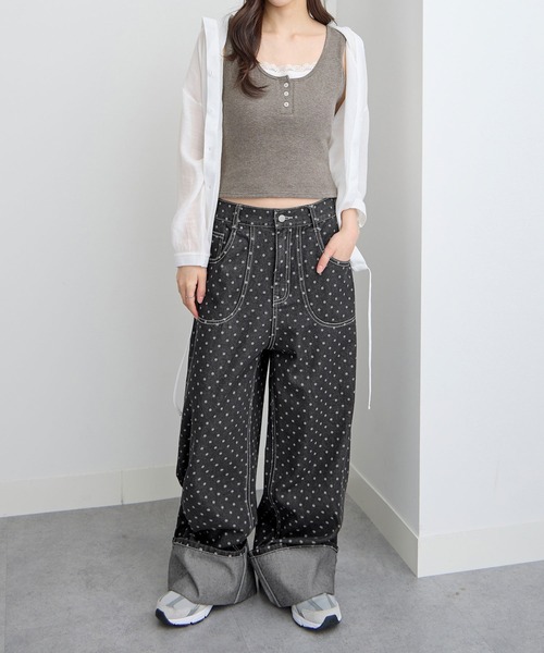 CHAN ME(チャンミ)の「ドット柄ロールアップワイドデニムパンツ(デニムパンツ・レディース・ブラック・X-LARGE/LARGE/MEDIUM)」の22枚目の写真