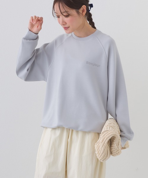 OMNES（オムネス）の「ソフトポンチロゴプリント裾ドローコード 長袖Tシャツ 花粉リリース付（Tシャツ/カットソー・レディース・ブラック/ライトピンク/ベージュ/ライトグレー・FREE）」の3枚目の写真