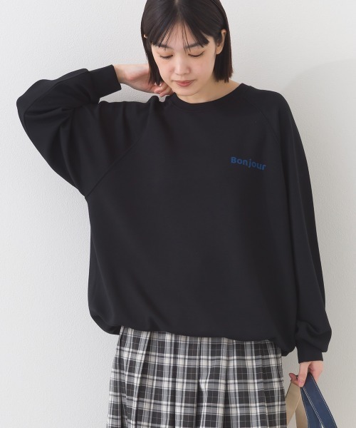 OMNES（オムネス）の「ソフトポンチロゴプリント裾ドローコード 長袖Tシャツ 花粉リリース付（Tシャツ/カットソー・レディース・ブラック/ライトピンク/ベージュ/ライトグレー・FREE）」の2枚目の写真