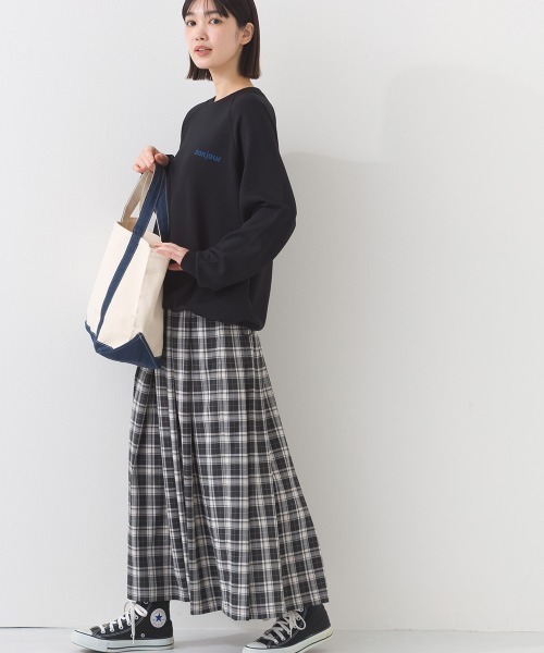 OMNES（オムネス）の「ソフトポンチロゴプリント裾ドローコード 長袖Tシャツ 花粉リリース付（Tシャツ/カットソー・レディース・ブラック/ライトピンク/ベージュ/ライトグレー・FREE）」の8枚目の写真