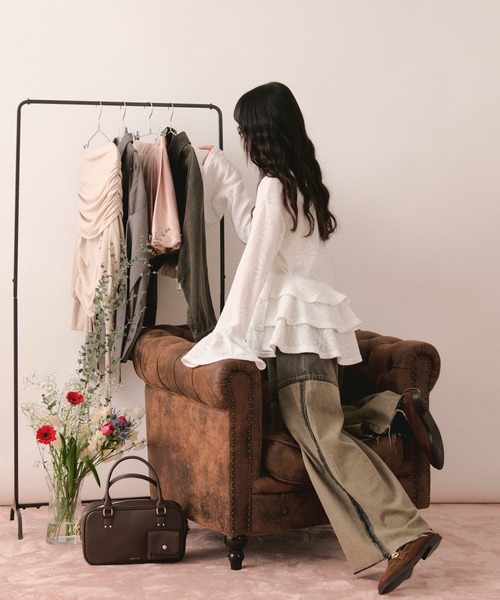 loin nuit(ロワンニュイ)の「spangle lace frill tops / スパンコールレースフリルトップス(Tシャツ/カットソー・レディース・ホワイト/ブラック・FREE)」の16枚目の写真