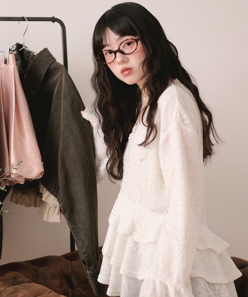 loin nuit(ロワンニュイ)の「spangle lace frill tops / スパンコールレースフリルトップス(Tシャツ/カットソー・レディース・ホワイト/ブラック・FREE)」の14枚目の写真