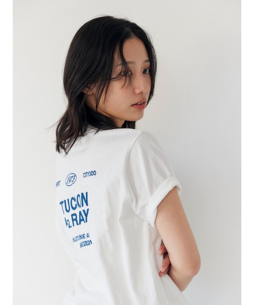 Ungrid(アングリッド)の「カラーエンブロイダリーTee(Tシャツ/カットソー・レディース・ブルー/チャコールグレー/オフホワイト/ピンク/イエロー/ブラウン・FREE)」の7枚目の写真