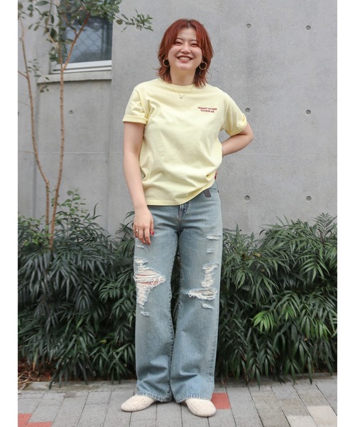 Ungrid(アングリッド)の「カラーエンブロイダリーTee(Tシャツ/カットソー・レディース・ブルー/チャコールグレー/オフホワイト/ピンク/イエロー/ブラウン・FREE)」の12枚目の写真