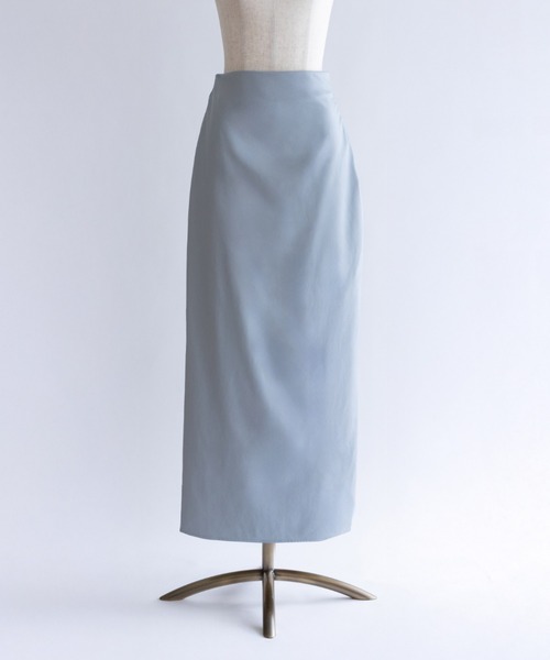 EN NEUME(エンノイム)の「Washable Faux Leather Narrow Skirt(スカート・レディース・ブルー/イエロー・FREE)」の2枚目の写真